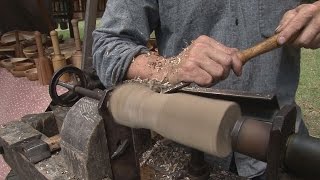 V rožnovském skanzenu se po dvacáté sešli řezbáři