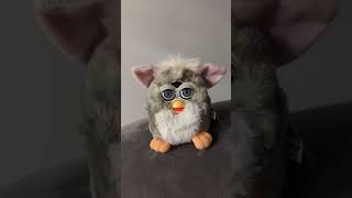 Got a new 98 original Furby but it's sick #furby