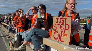 Hundreds of Just Stop Oil supporters block Waterloo Bridge | 2 October 2022 | Just Stop Oil