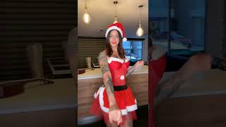 Cute sexy tatto girl dancing TikTok Christmas #short #challenge #xmas