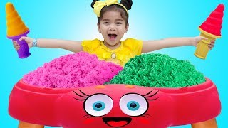 Suri Pretend Play with Sand Ice Cream Crab Toy Shop