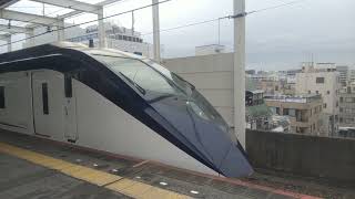 特急 スカイライナー 59号 （京成電鉄2代目AE形電車）成田空港行、東京都葛飾区の青砥駅を発車（日本の鉄道） KEISEI Limited Express SKYLINER, JAPAN TRAIN