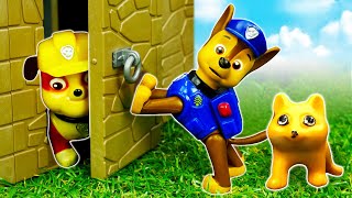 PAW Patrol mighty pups toys in a mysterious castle! Paw Patrol preschool toys