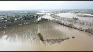 Inondations en Sud-Gironde : la Garonne en crue vue du ciel