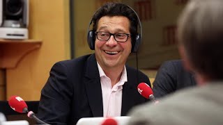 Laurent Gerra imitant Patrick Sébastien : "Invité de 'Couillon de Culture', François Hollande !"
