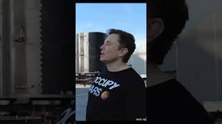 Mega Bay : Elon Musk and Everyday Astronaut