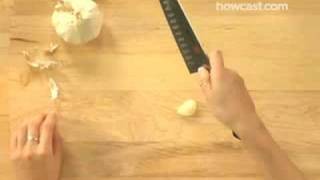 How to Chop Garlic