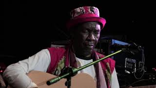 Madala Kunene \u0026 Kanada Narahari - Kadal (The Ocean)(Live at the Winston Churchill Theatre PMB)