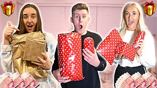 £250 PRESENT SWAP w/LITTLE SISTER & GIRLFRIEND!! (OPENING CHRISTMAS PRESENTS EARLY)