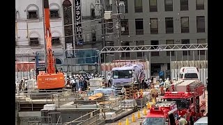 横浜駅西口近くの工事現場で土砂崩れ　作業員１人生き埋め／神奈川新聞（カナロコ）