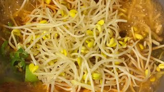 Kimchi and Bean Sprout Soup: Spicy Bean spouts soup to get rid of your hangover