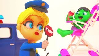 FROZEN ELSA POLICE STOPS BABY HULK ❤ Superhero Babies Play Doh Cartoons For Kids