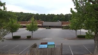 Body found in shuttered Cobb County Kroger; foul play suspected, police say