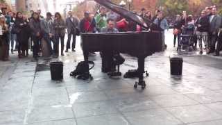 Incredible Piano Street Performer in NY