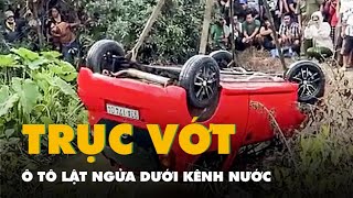 Trục vớt ô tô lật ngửa dưới kênh nước ở Long An, tài xế chết trong xe