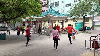 1070 - 20230827G - 👍長香港深水埗埔楓樹街踢毽子Hong Kong Sham Shui Po Maple Street play shuttlecock exercise sport