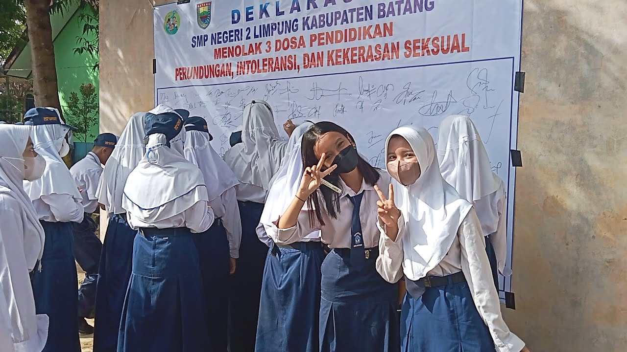 Penandatanganan Deklarasi Menolak 3 Dosa Besar Pendidikan - YouTube