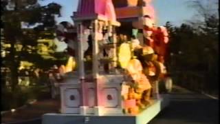 TDL Tokyo Disneyland Christmas Parade 1986 Dec #2