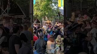 This vibe at the Renaissance Faire 🙌 #video #dance #renaissance #status #explore #party #shortvideo