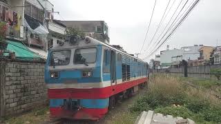 D19E 917 kéo tàu SE22 (1-1-2025)