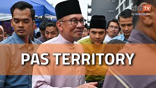 Anwar's Raya open house in PAS territory