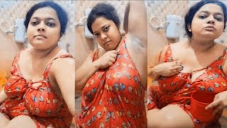 Village Aunty Bathing Vlog 2024 | Desi Village Girl New Bathing Vlog 2024 |