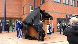 Tony 'Bomber' Brown unveils his statue