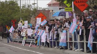 Society of Plastic Surgeons calls for delaying gender-affirming surgery until age 19