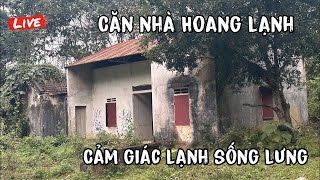 Chạng Vạng tối tại căn nhà hoang bên vệ đường