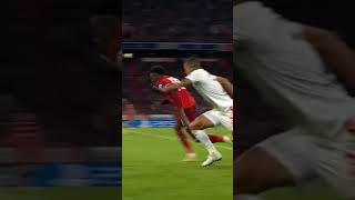Alphonso Davies - Bayern München