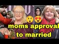 Taylor Swift - Travis Kelce's relationship finaly gets their Moms approval, Will it getting married?