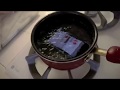 iPhone 5C Survives Boiling Hot Water Test