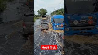 Mobil Truk Lewati Air#shorts #short #viralvideo #trending #herichannel#animasimobiltruk #tronton#bus