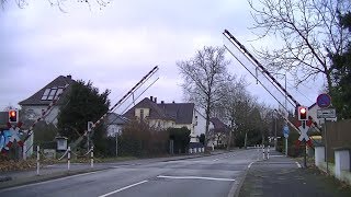 Spoorwegovergang Paderborn (D) // Railroad crossing // Bahnübergang