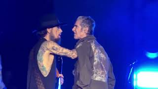Jane’s Addiction Boston 9-13-2024 Original Video Perry Farrell Flips Out. Onstage Fight Dave Navarro