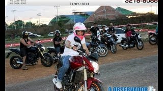 dentinho da  hornet amarela no kart pvh