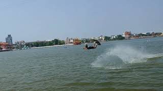 Blind judge on a wakeboard蓮潭滑水主題樂園