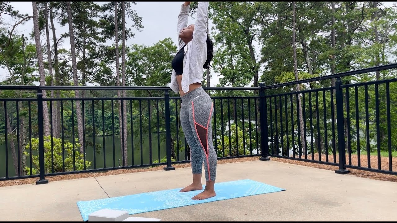 Quick Simple 15 Minute Morning Yoga Youtube