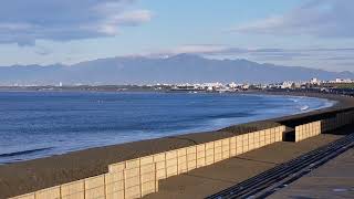 ２０２２年４月５日（火）／江ノ島～鵠沼海岸～富士山：晴れてます。風は強めで波はすね～膝くらい。