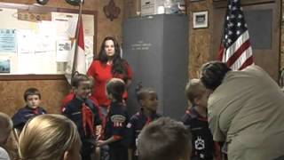 Den 1 Tiger Cubs getting Bobcat Award 2009.wmv