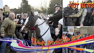 Breaking News One -  Over 250 traditional Boxing Day hunts meet up