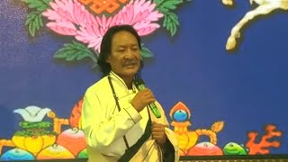 བདུད་བྷེ། ཁོང་གི་ཐུགས་འདུན་དེ་ཁོང་ཉིད་ཀྱི་ཤུལ་བཞག་གླུ་ངག་ལས་མངོན་གྱུར་ཡོང་བཞིན་ཡོད།