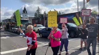 Manotick residents protest truck traffic