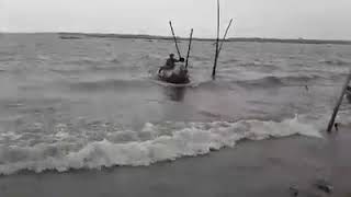 উত্তাল মেঘনা নদী ।   Fierce Meghna River