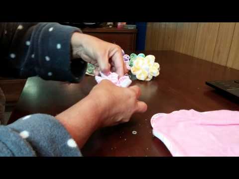 How to make washcloth flowers and suckers How to make washcloth flowers and suckers