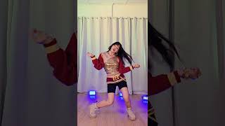 [MIRRORED] JEON SOMI (전소미)  ‘Gold Gold Gold’ dance cover w/ CIDER outift #shorts