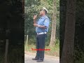 भाईरल ट्राफिक दाई मिडियामा आहा कस्तो मज्जाले सम्झाउछ्न् यात्रुलाई viral traffic police nepal