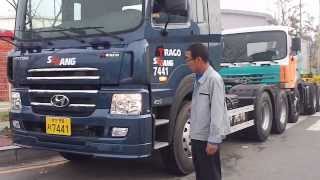 new truck !! Hyundai Trago 460 tractor Interior