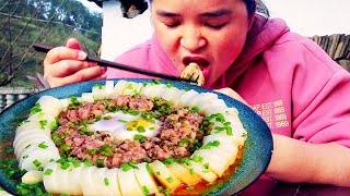 Sister Miao is not enough to eat a nutritious meal, so let’s have a donkey hot pot to enjoy!