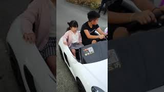 兩人坐童車 大型童車